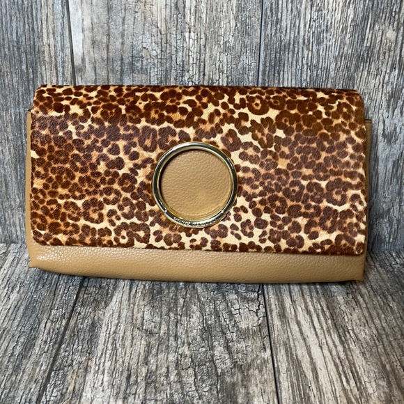 Vince Camuto Kimi clutch leather purse leopard - Picture 14 of 16